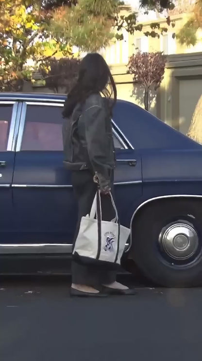 Love Stinks BiG Tote